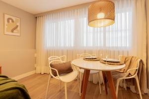 Studio Moderno e Aconchegante para Casal no Leme