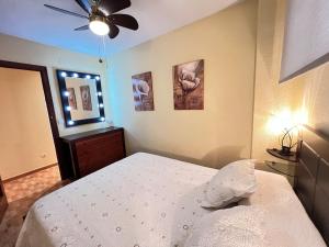 PUSHE Playa Velilla Beach & Tradition 5