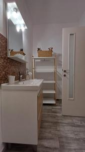 Neferprod Apartments - IS - CAM 03