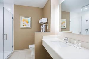 King Suite with Sofa Bed room in Fairfield Inn & Suites by Marriott Belle Vernon