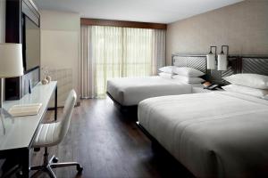 Queen Room with Two Queen Beds room in Marriott Columbus OSU