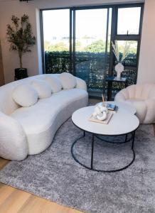 Micro-Luxurious Apartment in Cape Town CBD