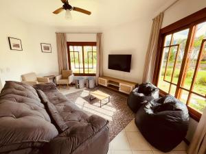 Casa Oásis | Jurerê | 400m do mar | 6 qtos com ac