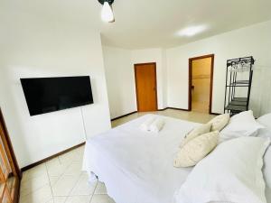 Casa Oásis | Jurerê | 400m do mar | 6 qtos com ac