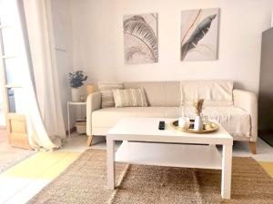 Golden Sun Apartment