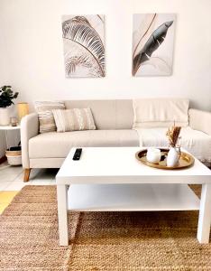 Golden Sun Apartment