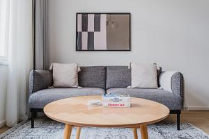 Blueground Prague 2 renovated Riegrovy sady PRG-30