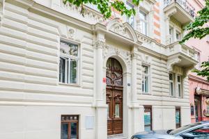 Chodska Prague by Blueground 2