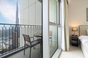 Premium 2 Bedroom High-Floor Apartment Offering Spectacular Burj Khalifa & Fountain Views, Steps Away from Dubai Mall - Downtown Dubai by Stayfinity - Max 8 Guests