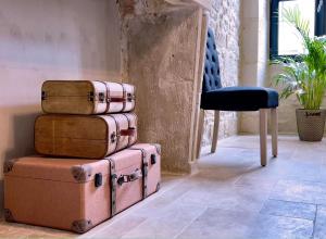 Maisons de vacances Villa Eleonore - Chic Central Retreat Heated Pool : photos des chambres