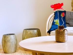 Maisons de vacances Villa Eleonore - Chic Central Retreat Heated Pool : photos des chambres