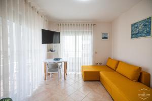 E&E Rooms Vlora - Seaside Escape