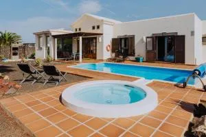 Villa Marina Deluxe & Spa Pool - Playa Blanca