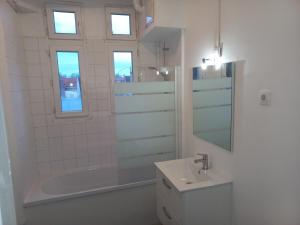Appartements Appt 11 T3 Cateau Agreable et Calme : photos des chambres