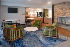 Fairfield Inn & Suites by Marriott Pittsburgh New Stanton - Chaintown