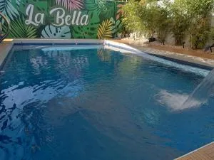 La Bella Lipa - Lipa