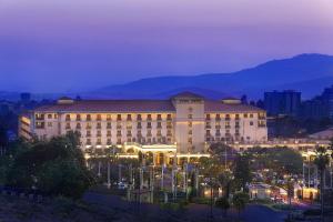 Sheraton Addis, a Luxury Colle..