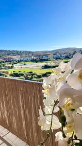 Proche St Tropez refait à neuf bord de plage et piscine