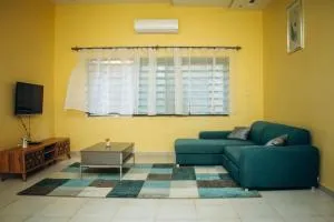 maison 3 pièces tranquille à Calavi - Ouékè-Zoumè