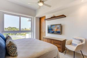 Altamar Canal View Condos