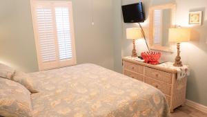 Pelican Beach 1510
