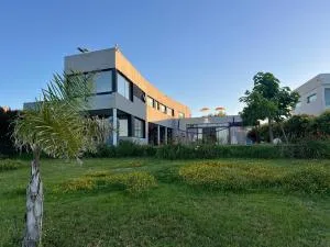 Casa Sobre Lote Al Agua en Tigre - Dique Lujan - Zelaya