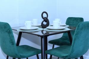 Tranquil Stays at 3 bedroom House in Dagenham