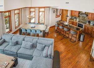 Ritz Carlton Vail #402 condo