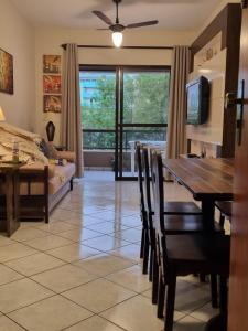 ITAPEMA- MEIA PRAIA - 180 M da PRAIA Confortável Apartamento