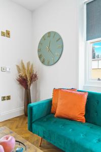 Stylish Modern Central Flat