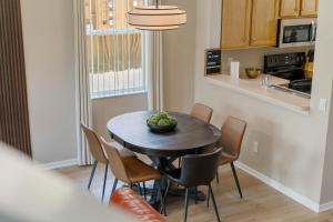 New Disney Townhome in Regal Palms with Water Park and Luxury Design