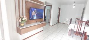 Apto Temporada Ed Erika rua 701 Balneário Camboriú SC