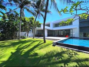 VILLA 5 BED ROOMS SANCTUARY HỒ TRÀM, gần biển CÁCH BIỂN CHỈ 20 MÉT