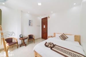 Phòng Đôi Cao Cấp (Superior Double Room)