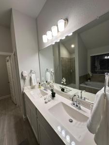 Beautiful spacious house with great location!