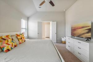 Beautiful spacious house with great location!