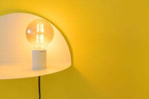 Sunny retreat near metro, 12 min to Duomo