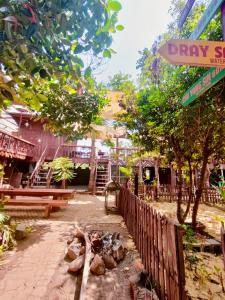 Gió Núi garden homestay