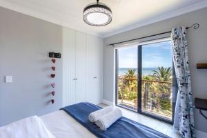 Apartment18Lifestyle Gordons Bay Beachfront