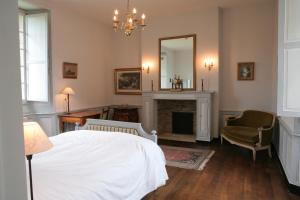 B&B / Chambres d'hotes Le Logis d'Equilly : photos des chambres