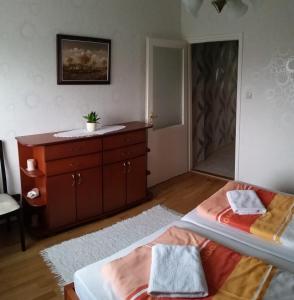 Apartment room in FaDóra Apartman