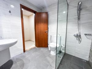 Elegant 1BR in Dunya Tower, Downtown Dubai 12AB10