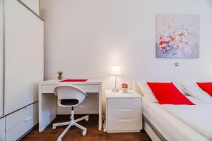 Red Vibe Apartments Central