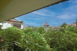 Shana Homestay by EPS