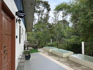 Mountain Lodge, Radiant Janda Baik