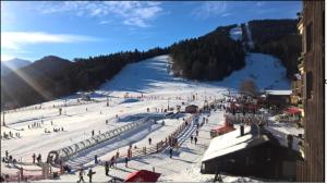 Ski aux pieds & randonnée balcon vue Pyrénées, Ax-3 Domaines #famille#couple