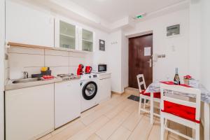 Red Vibe Apartments Central