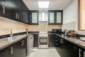 Stylish beachside apartment 3 beds in JBR