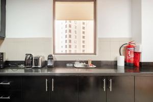 Stylish beachside apartment 3 beds in JBR