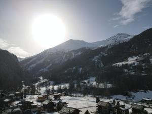 Hôtel Dents de Veisivi